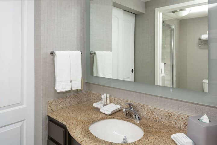 Bathroom shower
