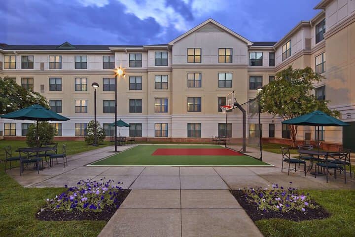 Sport court